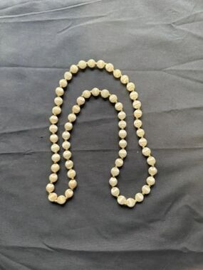 Vintage Shiny Yellow and Gold Threaded Beaded Necklace 15"